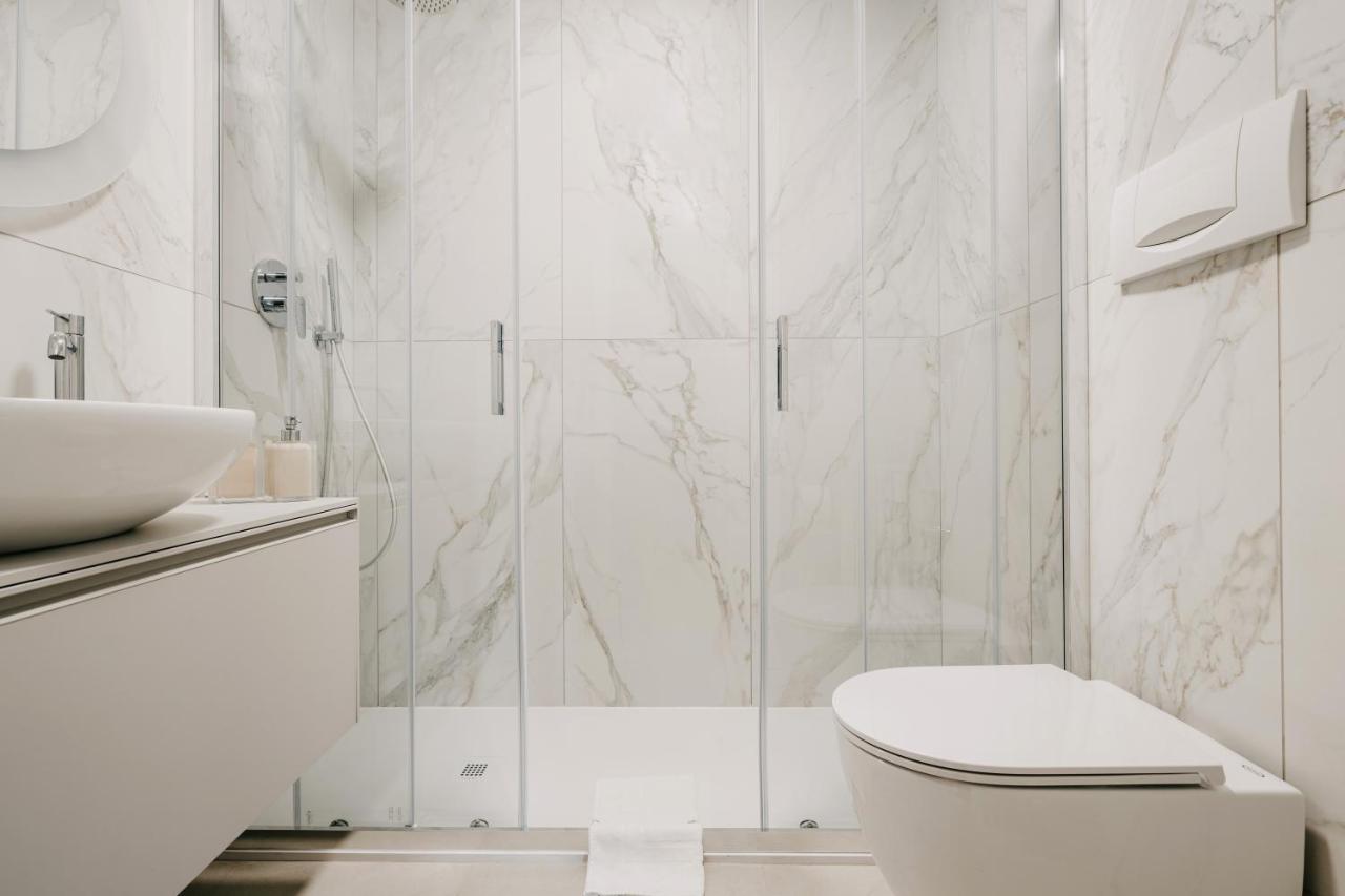 Deluxe Central Apartment แบร์กาโม ภายนอก รูปภาพ