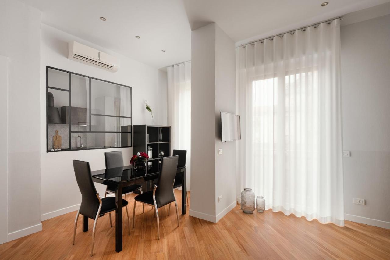 Deluxe Central Apartment แบร์กาโม ภายนอก รูปภาพ